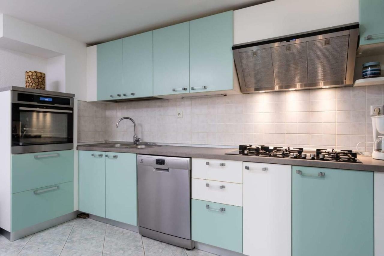 Tribalj Apartmani Vinko Tribunj-Sovlje מראה חיצוני תמונה