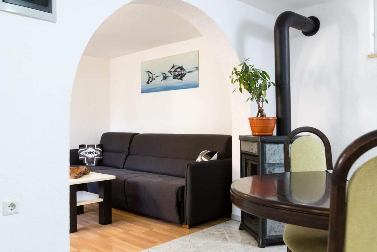 Tribalj Apartmani Vinko Tribunj-Sovlje מראה חיצוני תמונה