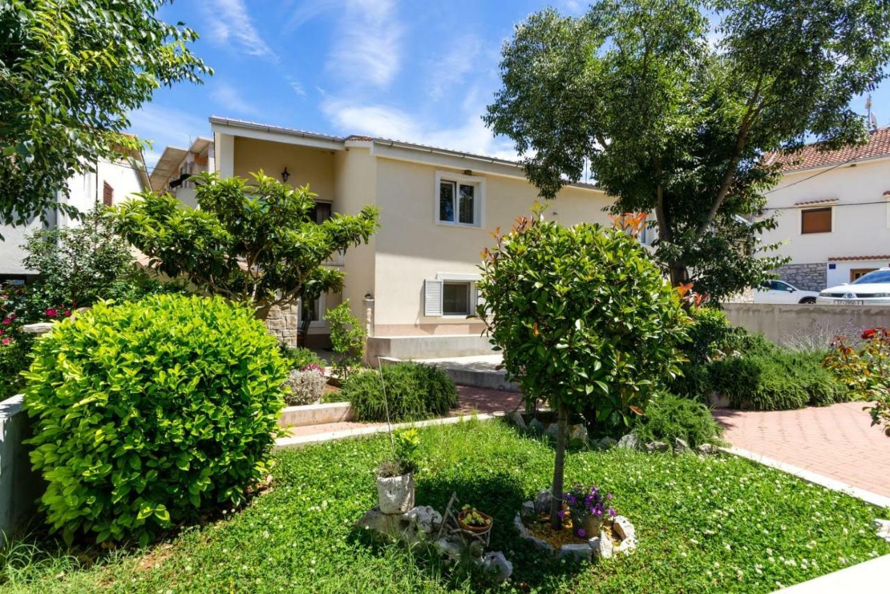 Tribalj Apartmani Vinko Tribunj-Sovlje מראה חיצוני תמונה